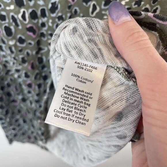 ATM  Green Leopard Print Short Sleeve Shirt  100% Cotton Size XS‎ - Picture 6 of 7